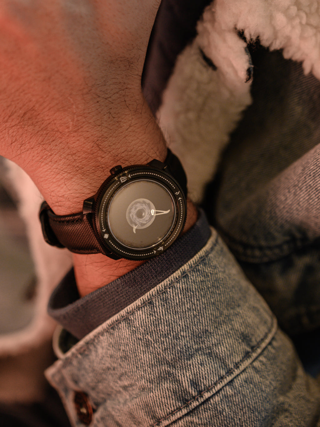 (SOLD OUT) The Wormhole - Black Case - Limited Edition