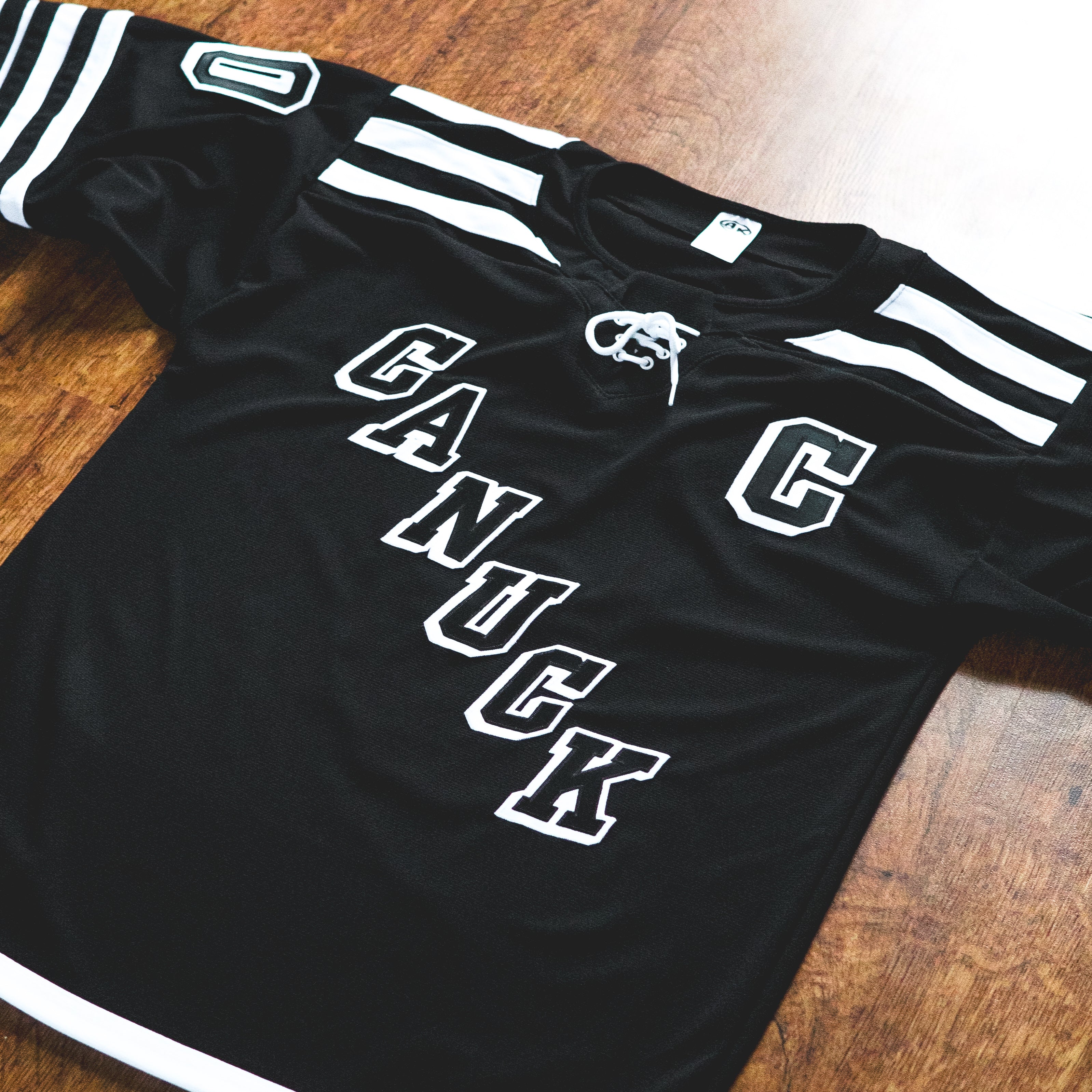 (Pre-Order) Canuck Pro Heritage Hockey Jersey