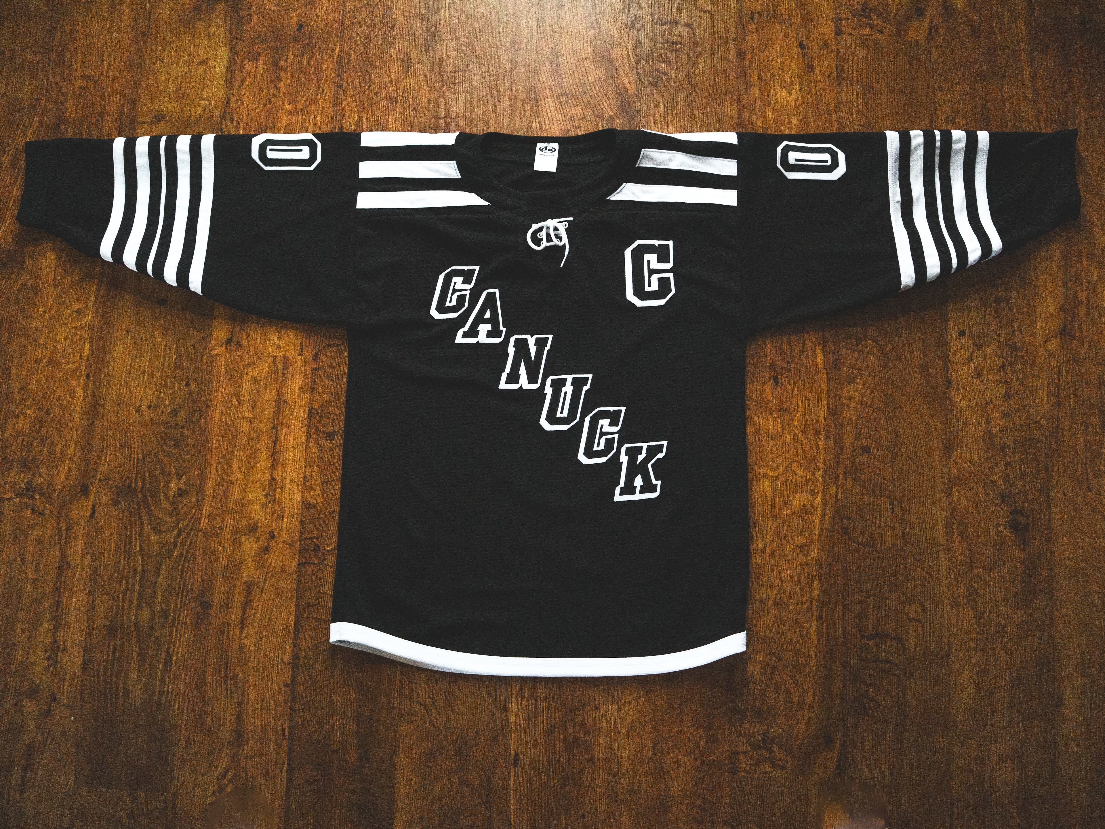 (Pre-Order) Canuck Pro Heritage Hockey Jersey