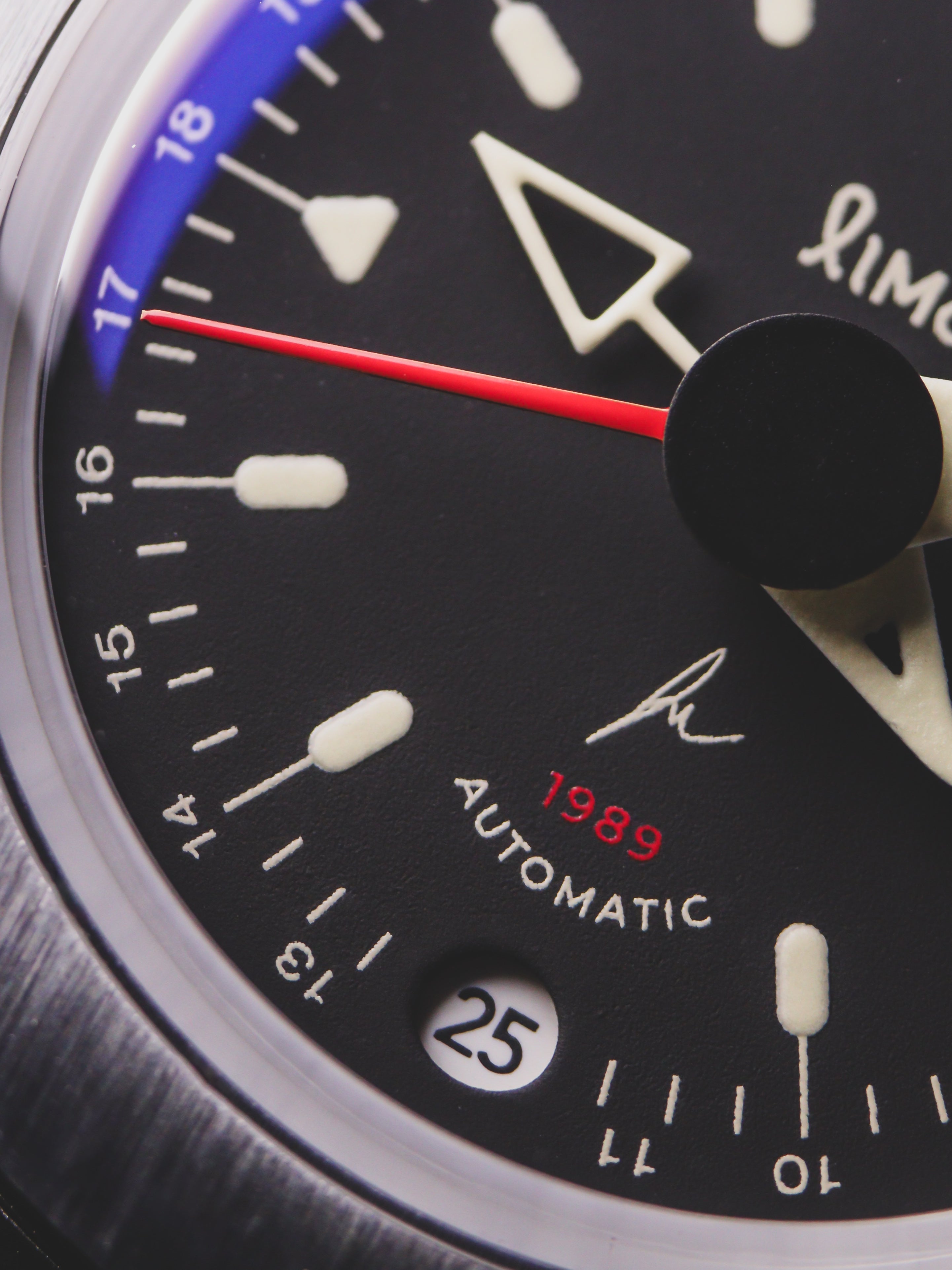 Édition limitée : Lima x Canuck Timepieces GMT Transit