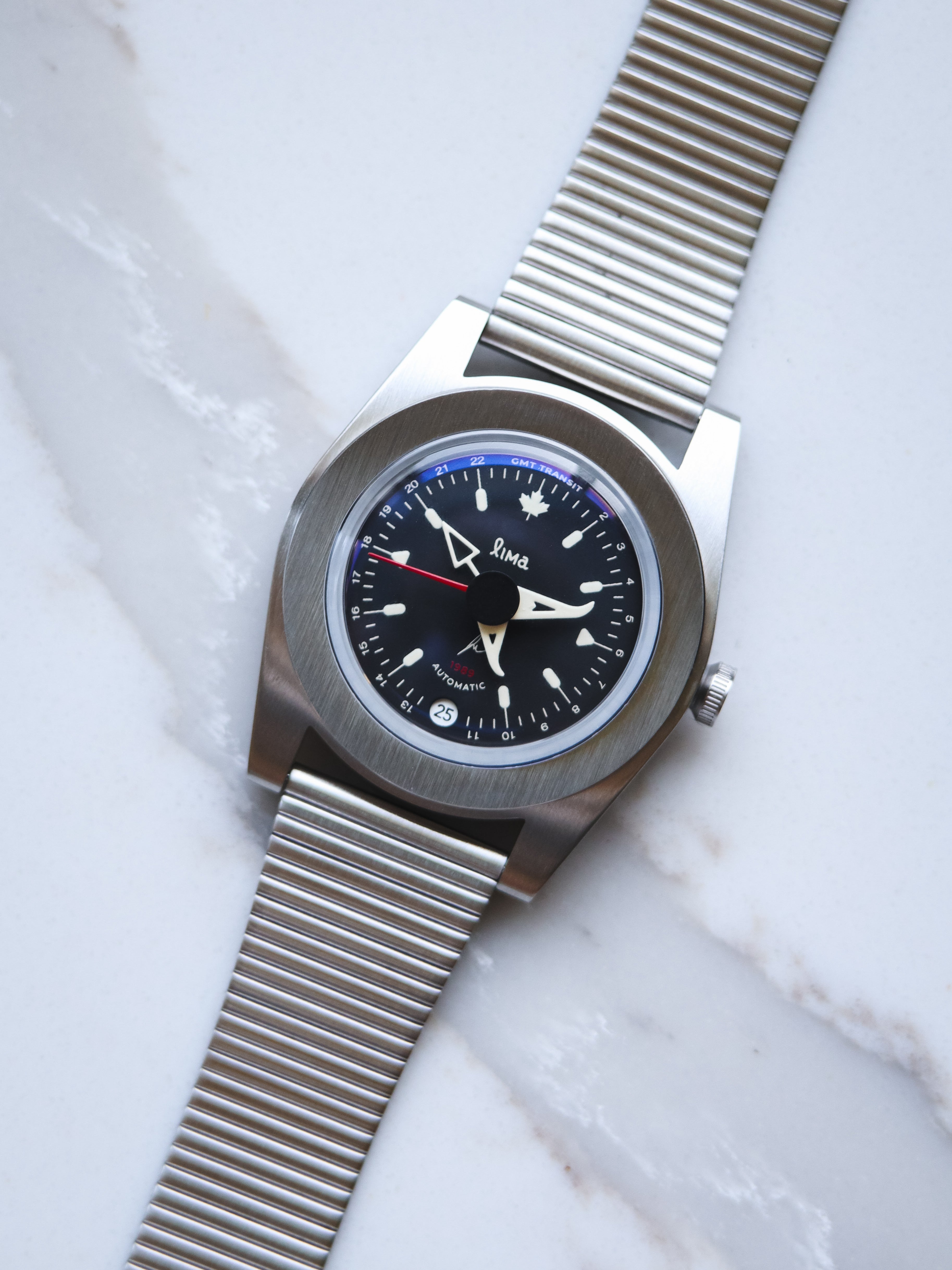 Édition limitée : Lima x Canuck Timepieces GMT Transit