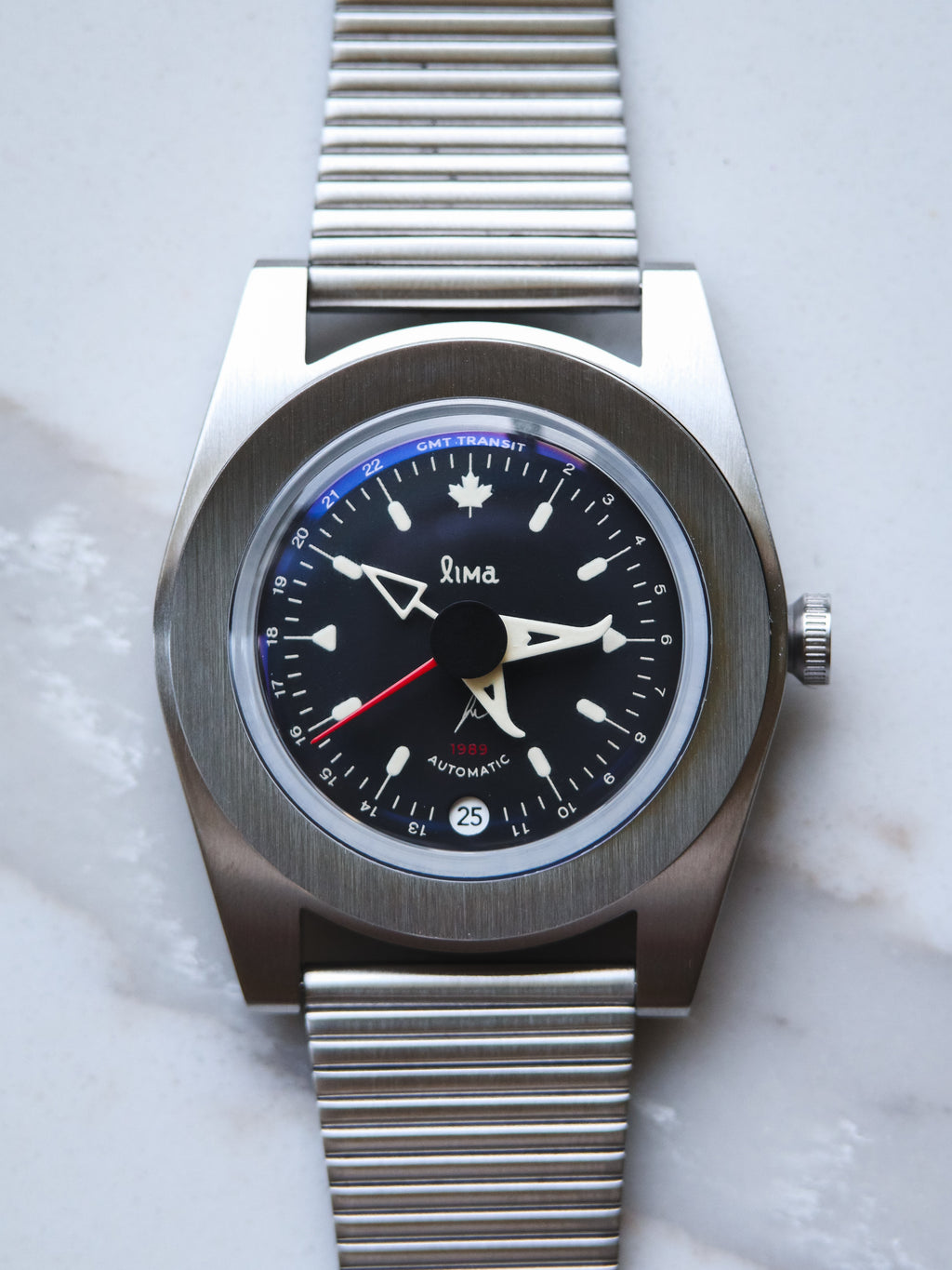 Édition limitée : Lima x Canuck Timepieces GMT Transit